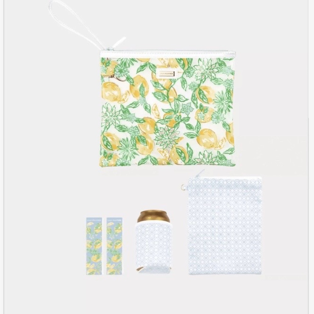 Lilly Pulitzer Beach Day Pouch Set. Color: Bluette Make Lemonade  - New